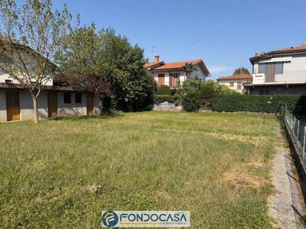 villetta a schiera in vendita a Calcinate