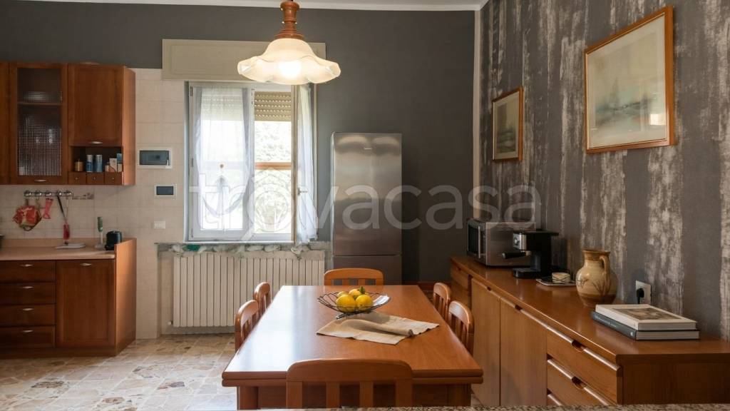 casa indipendente in vendita a Calcinate