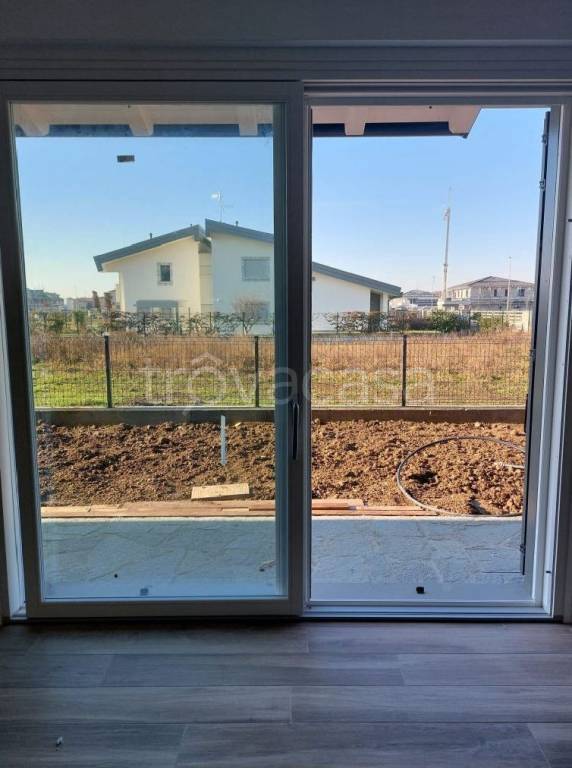 casa indipendente in vendita a Calcio