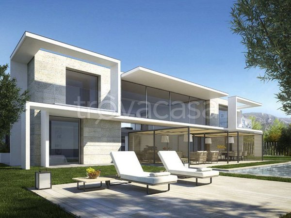 casa indipendente in vendita a Calcio