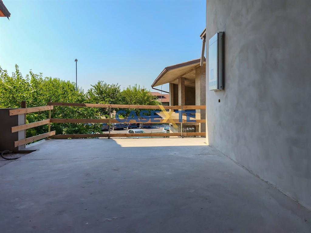 casa indipendente in vendita a Calcio