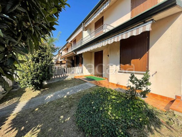 casa indipendente in vendita a Calcio