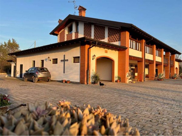 casale in vendita a Calcio