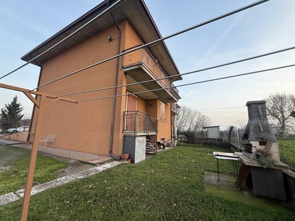 casa indipendente in vendita a Calcio