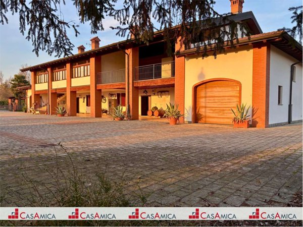 casa indipendente in vendita a Calcio