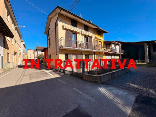 casa indipendente in vendita a Calcio