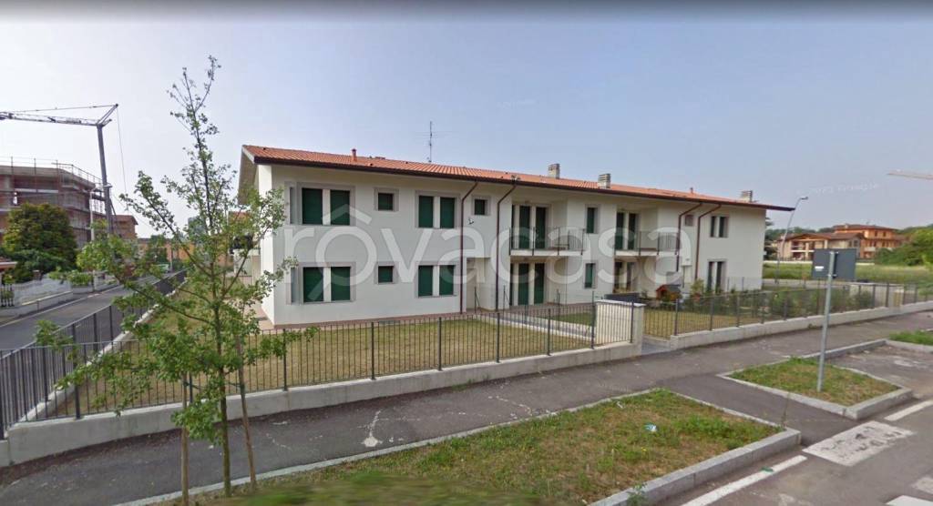 appartamento in vendita a Calusco d'Adda