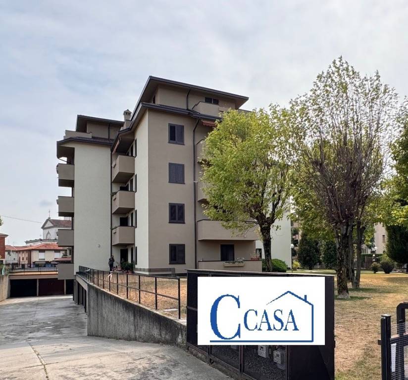 appartamento in vendita a Calusco d'Adda