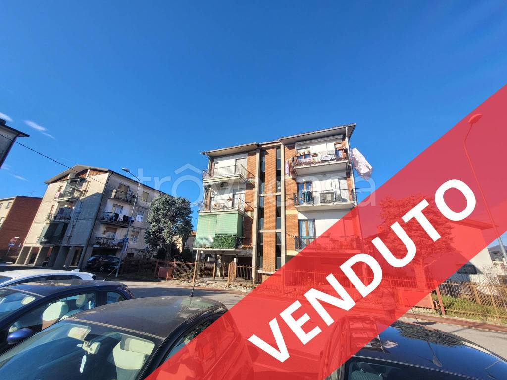 appartamento in vendita a Calusco d'Adda