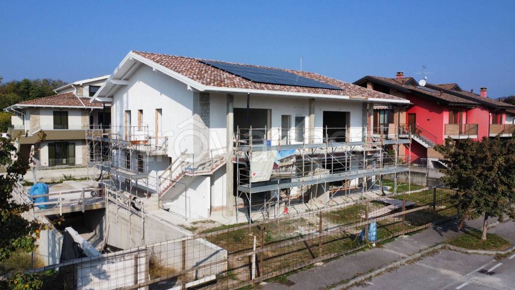 appartamento in vendita a Calusco d'Adda