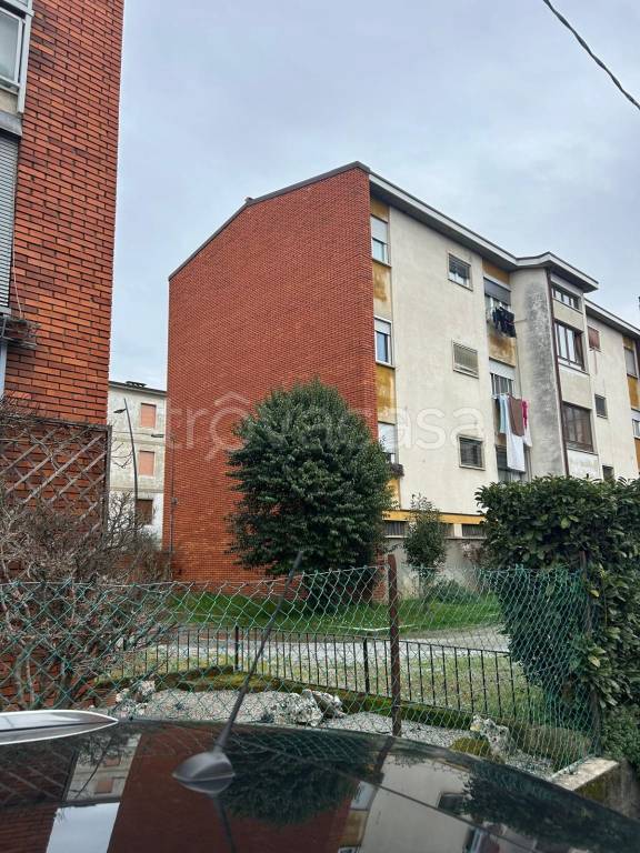 appartamento in vendita a Calusco d'Adda