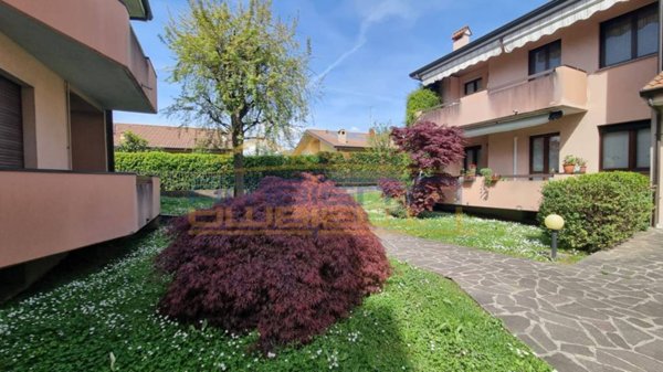 appartamento in vendita a Calusco d'Adda