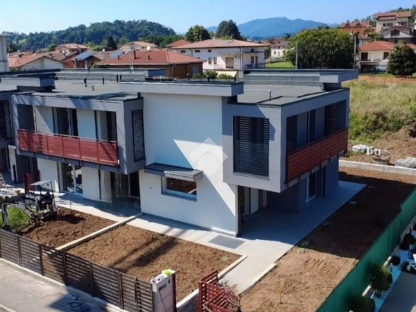 casa indipendente in vendita a Calusco d'Adda