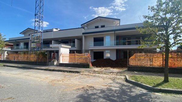 appartamento in vendita a Calusco d'Adda