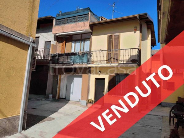 casa indipendente in vendita a Calusco d'Adda