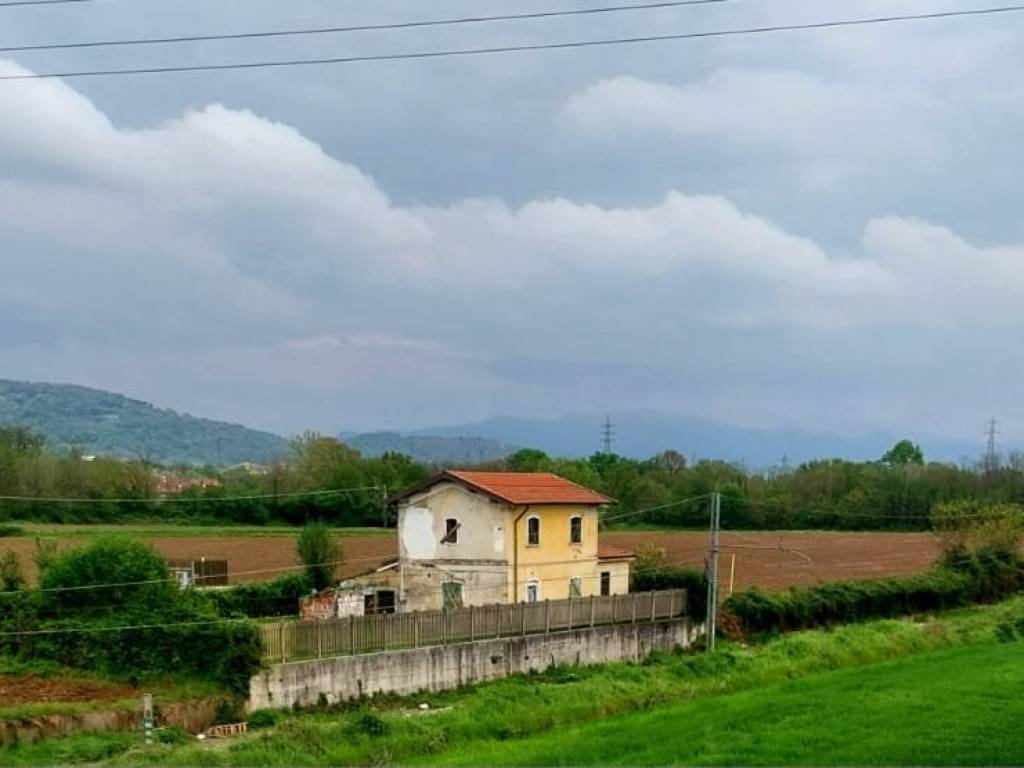 casa indipendente in vendita a Calusco d'Adda