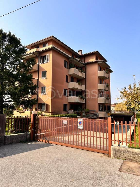 appartamento in vendita a Calusco d'Adda