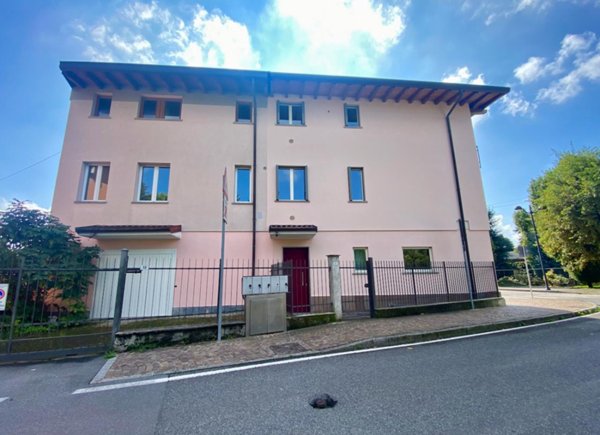 casa indipendente in vendita a Calusco d'Adda