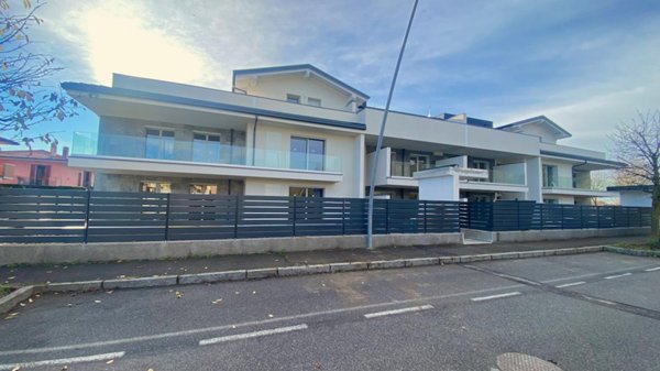 appartamento in vendita a Calusco d'Adda