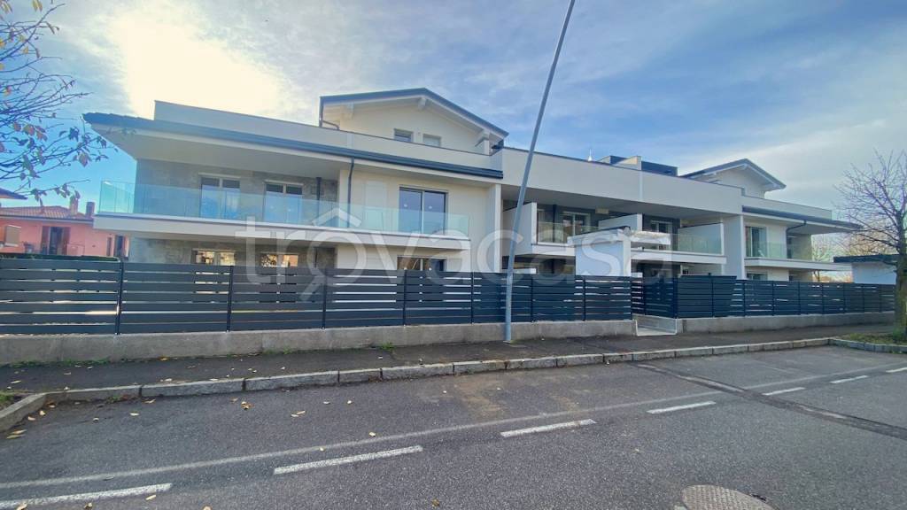 appartamento in vendita a Calusco d'Adda