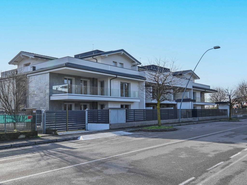 appartamento in vendita a Calusco d'Adda