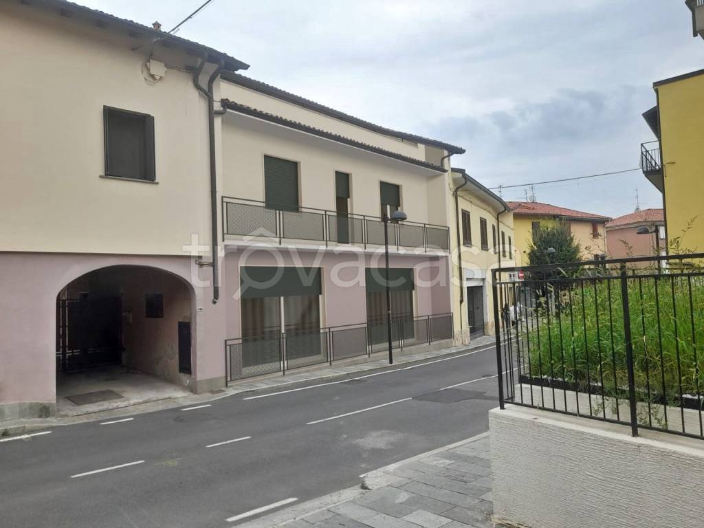 appartamento in vendita a Calusco d'Adda
