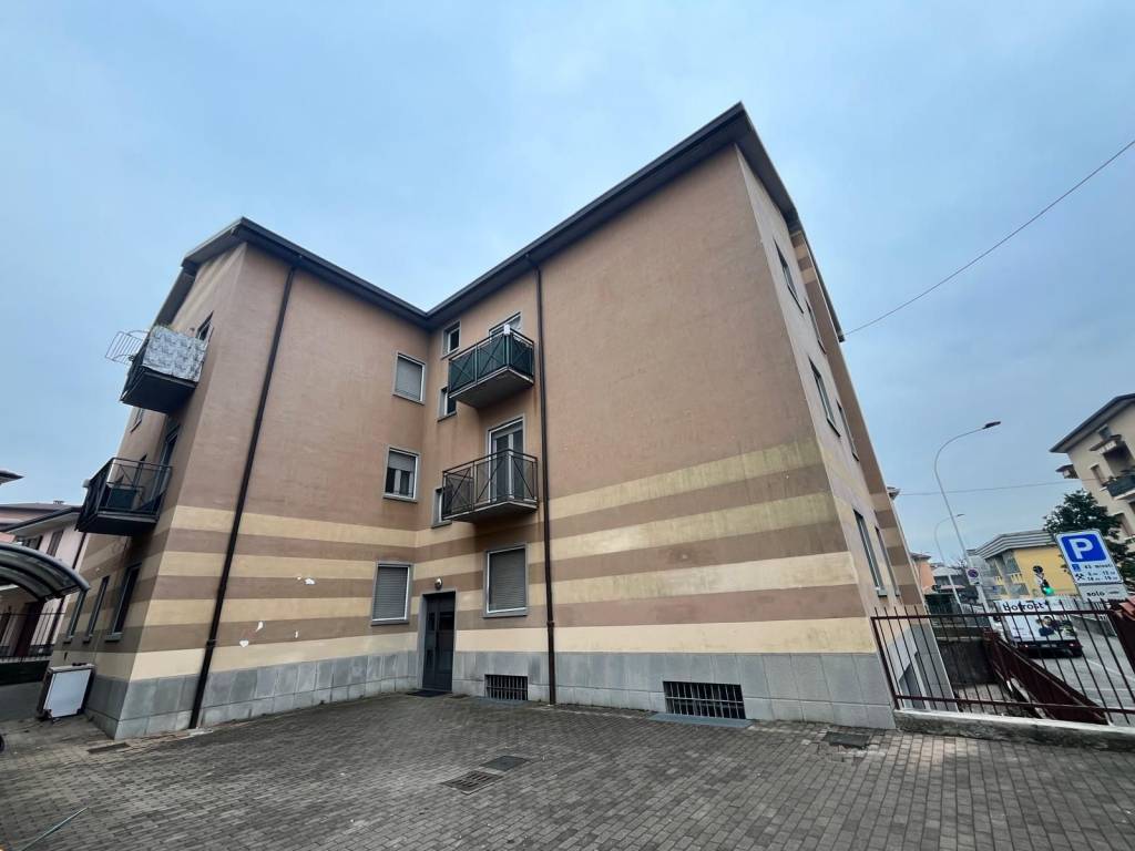 appartamento in vendita a Calusco d'Adda