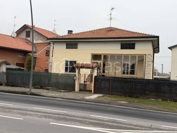 casa indipendente in vendita a Calusco d'Adda