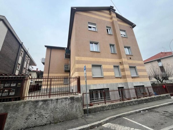 appartamento in vendita a Calusco d'Adda