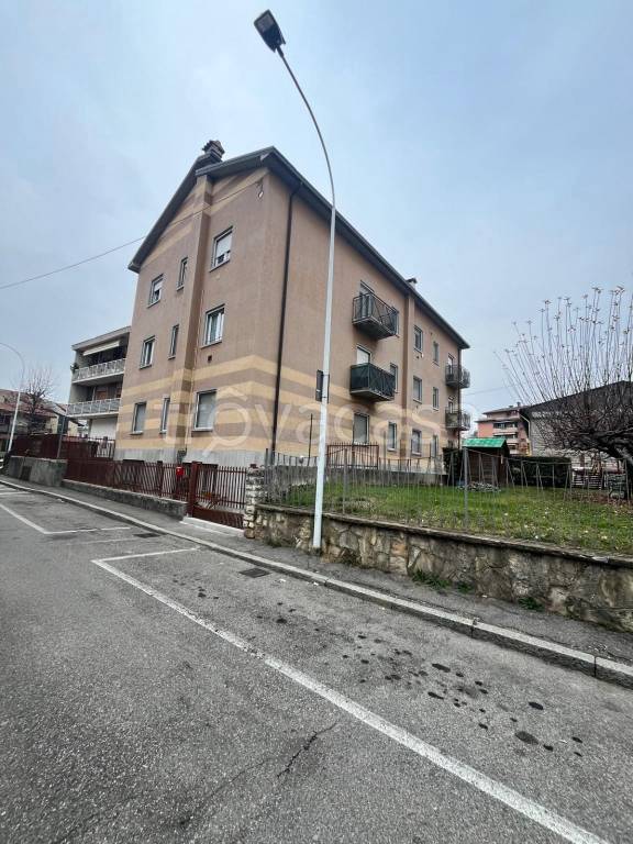 appartamento in vendita a Calusco d'Adda