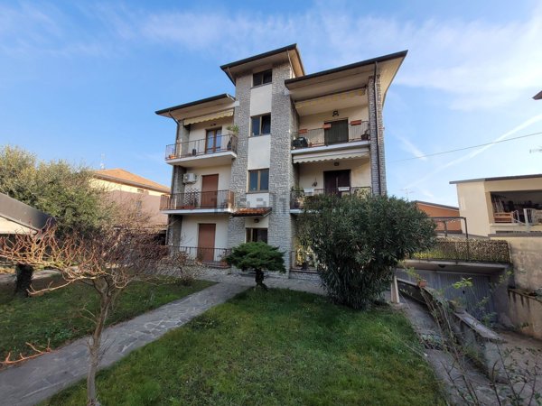 appartamento in vendita a Calusco d'Adda