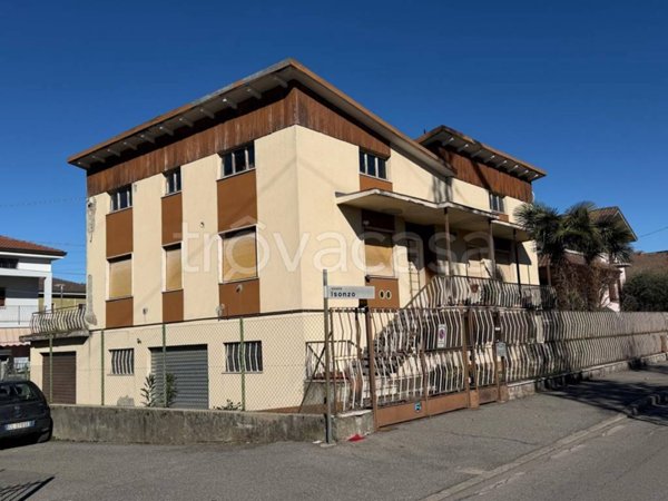 casa indipendente in vendita a Calusco d'Adda