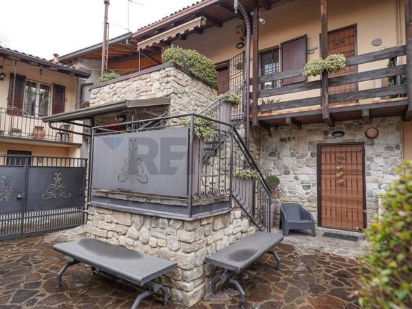 casa indipendente in vendita a Calusco d'Adda