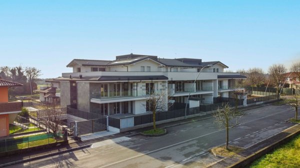 appartamento in vendita a Calusco d'Adda