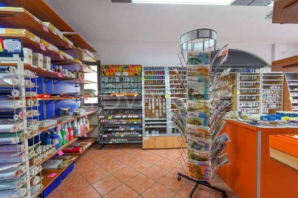 negozio in vendita a Calusco d'Adda
