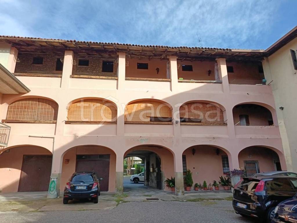 ufficio in vendita a Calusco d'Adda