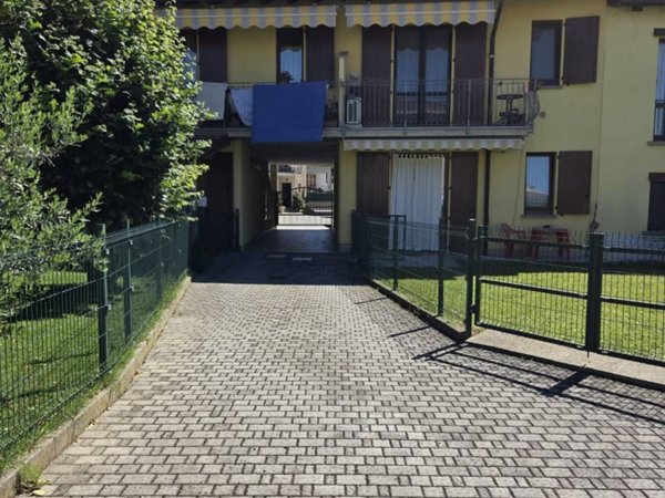 appartamento in vendita a Calusco d'Adda