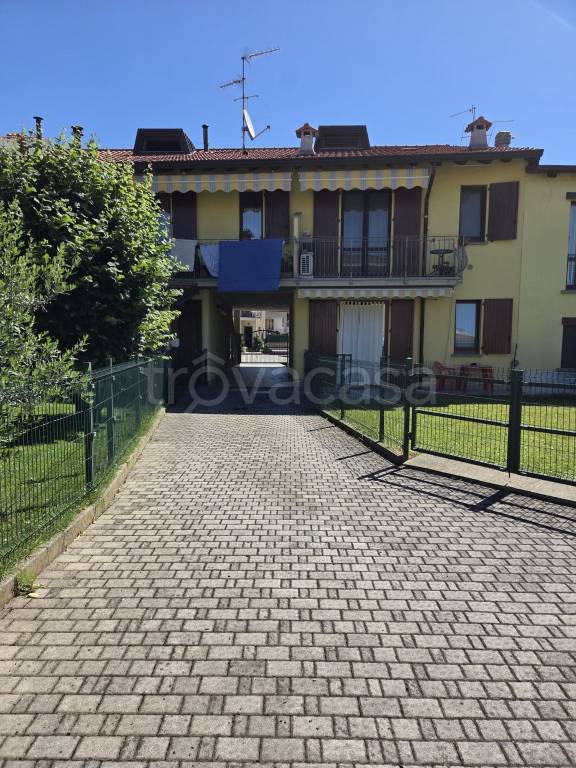 appartamento in vendita a Calusco d'Adda