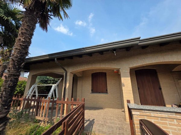casa indipendente in vendita a Calusco d'Adda