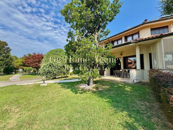 casa indipendente in vendita a Calusco d'Adda