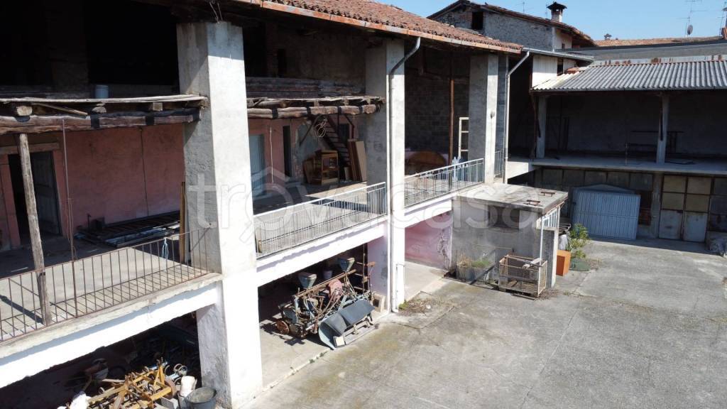 appartamento in vendita a Calusco d'Adda