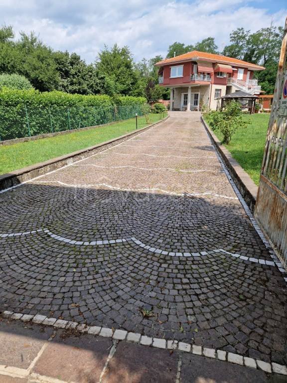 appartamento in vendita a Calusco d'Adda