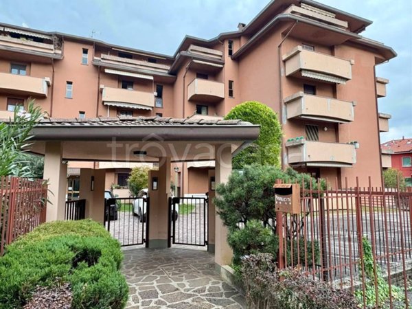 appartamento in vendita a Calusco d'Adda