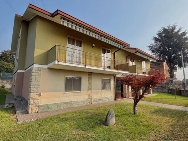 casa indipendente in vendita a Calusco d'Adda