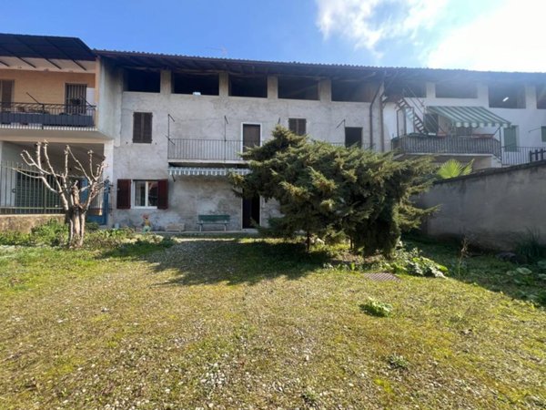 casa semindipendente in vendita a Calvenzano