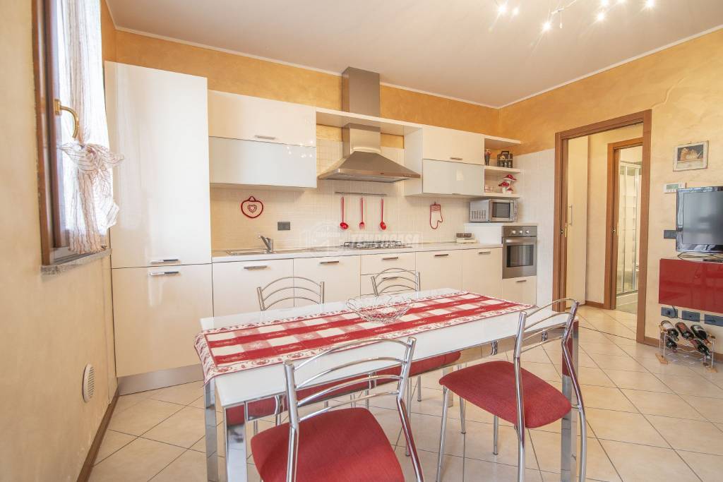 appartamento in vendita a Calvenzano
