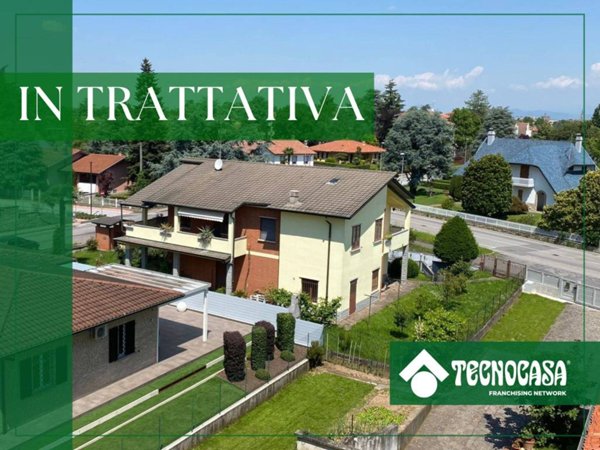 casa indipendente in vendita a Calvenzano