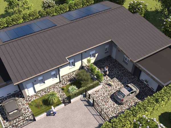 casa indipendente in vendita a Calvenzano