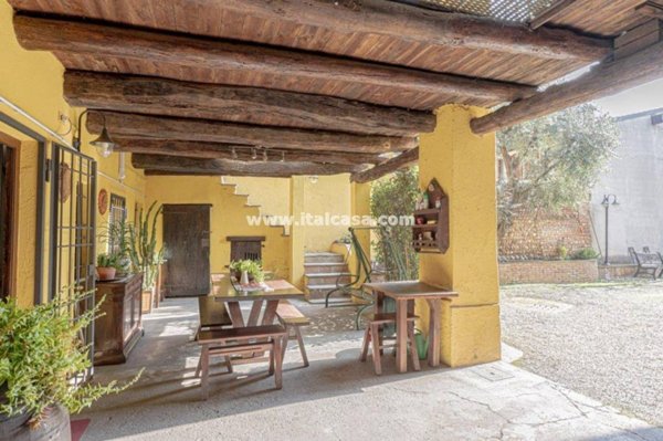 casa indipendente in vendita a Calvenzano