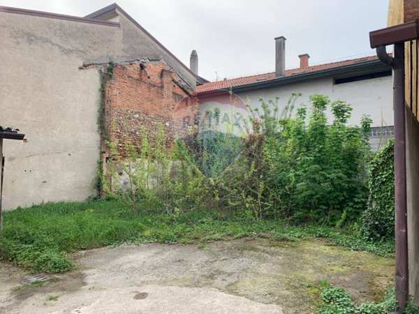 casa indipendente in vendita a Calvenzano